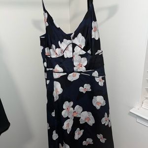 BANANA REPUBLIC FLORAL MAXI DRESS